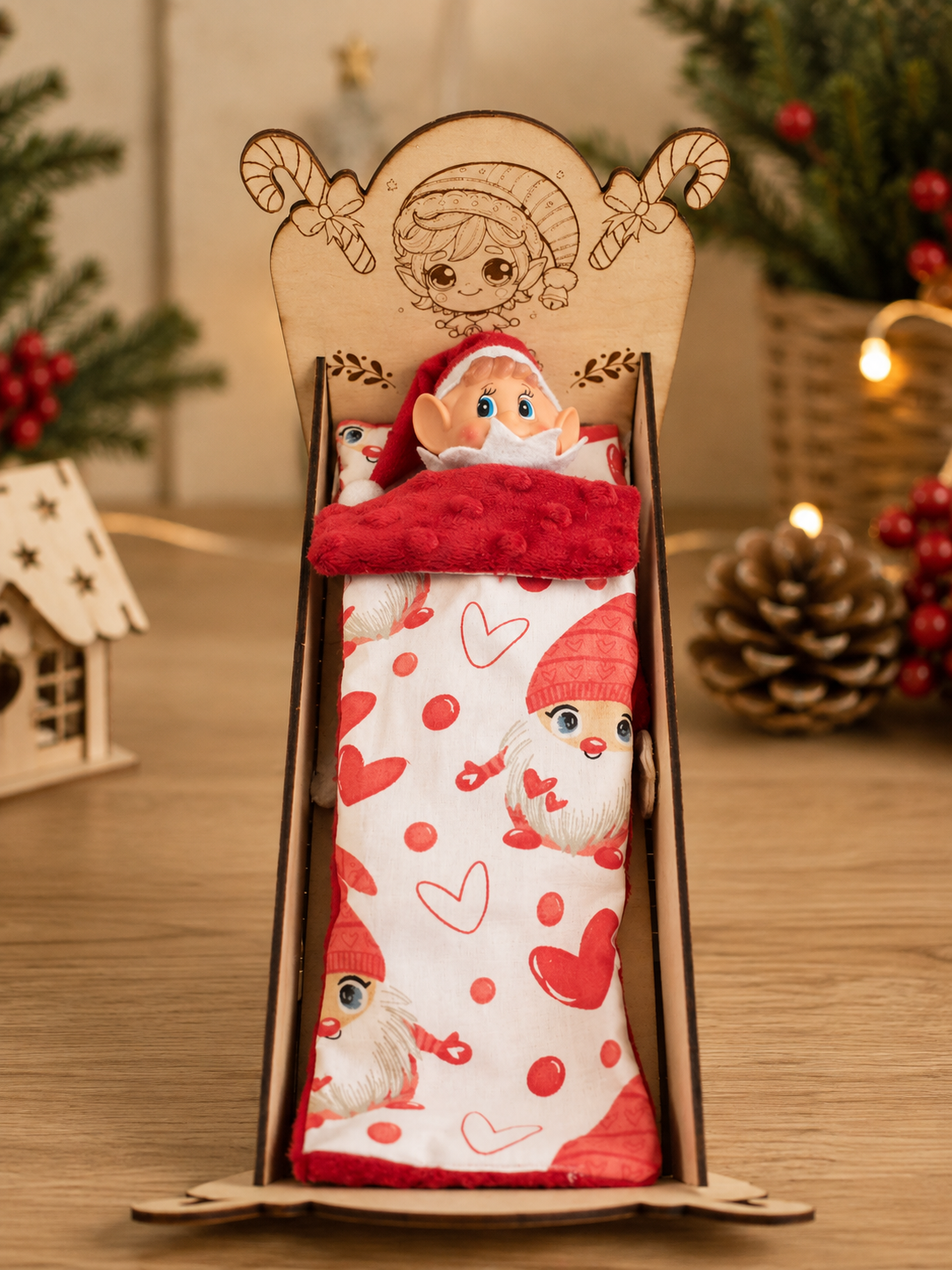 Lit pour lutin farceur en bois avec literie – Décoration de Noël