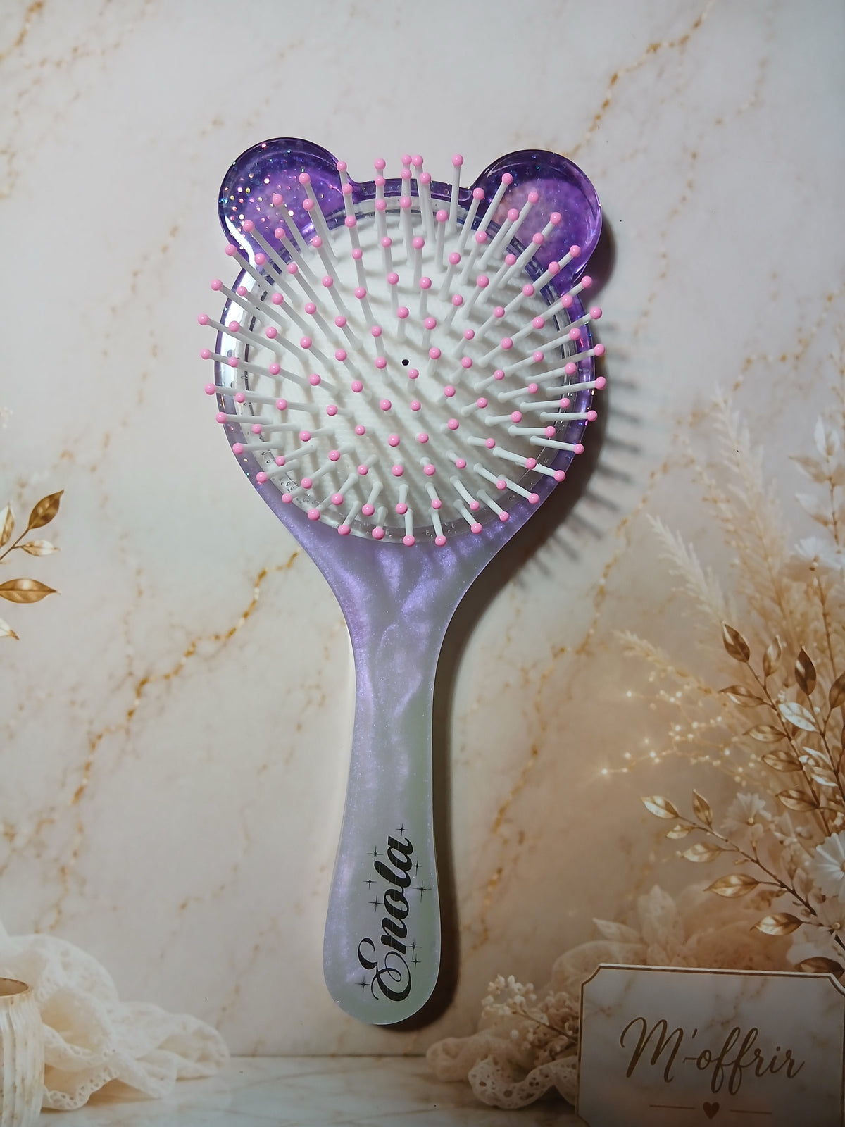 Brosse à cheveux personnalisée en résine avec prénom – Création artisanale