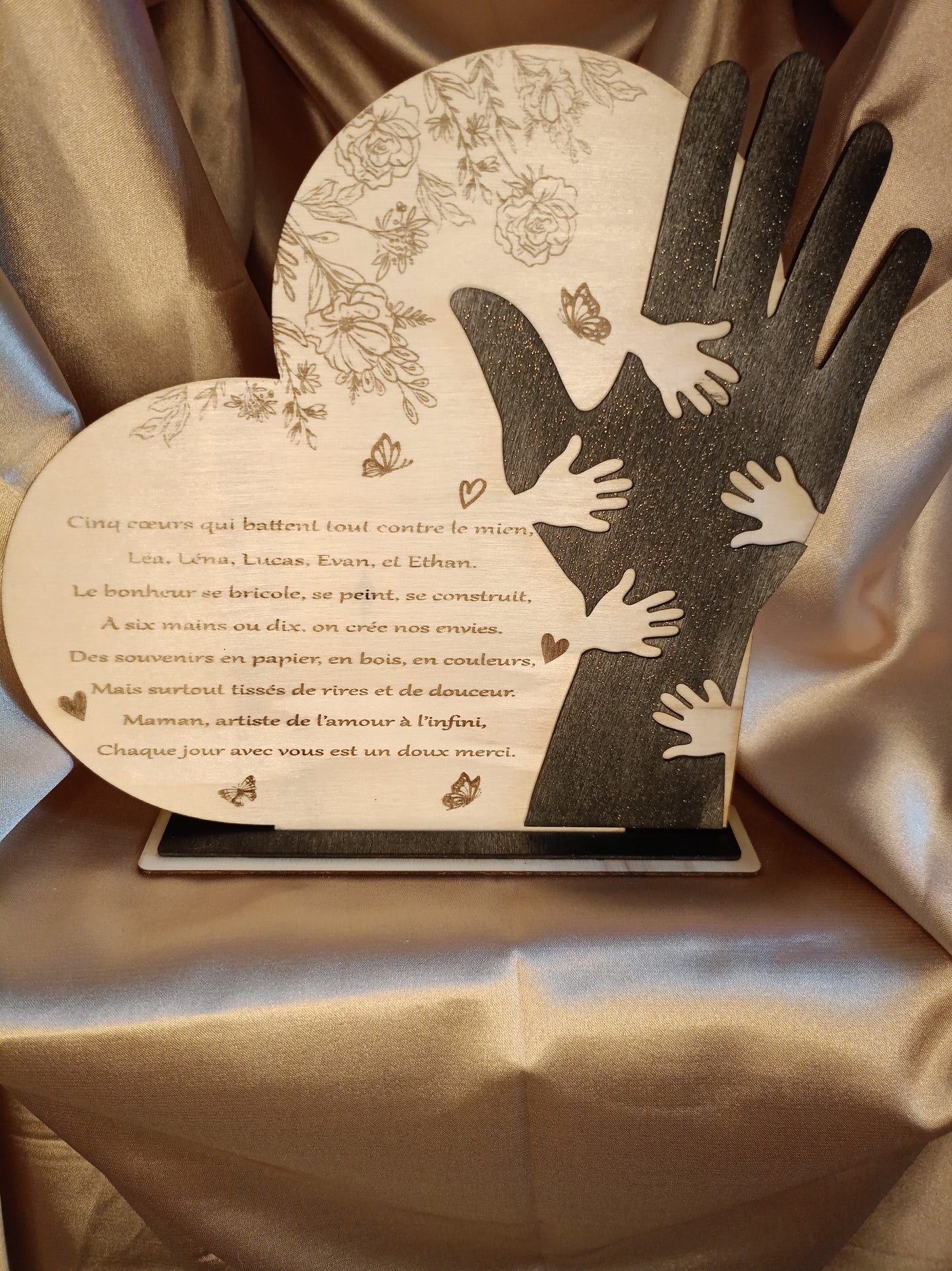 Cœur en Bois Gravé - Cadeau Personnalisé pour Maman